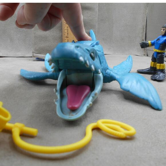 Imaginext Jurassic World 2018 Mosasaurus & Diver Playset Complete - Picture 8 of 9